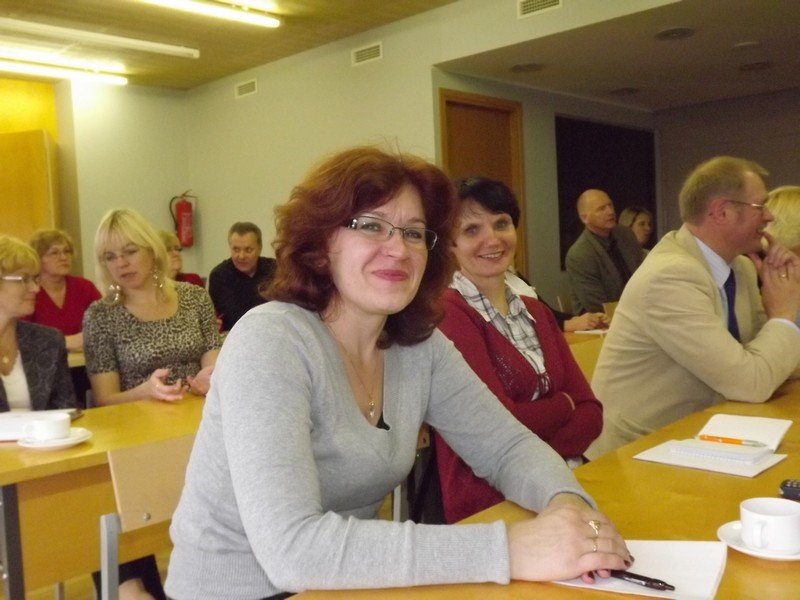 picture042.jpg
