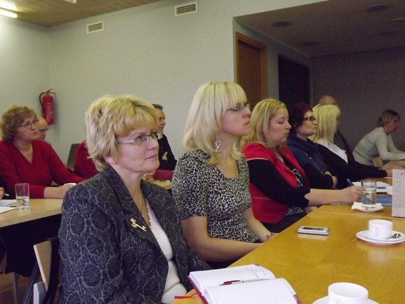 picture045.jpg